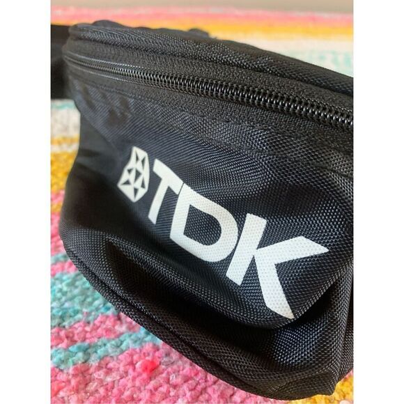 TDK Belt Bag Fanny Pack- Vintage Black/White Camera Waist Bag EUC - Picture 2 of 6